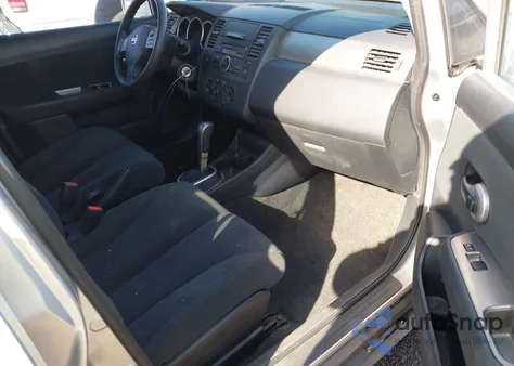 2010 Nissan Versa 1.8S z USA, uszkodzony, nr VIN 3N1BC1CP3AL430059